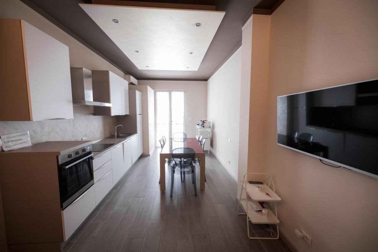 Garda Fantasy Apartment - Jacuzzi Desenzano del Garda Eksteriør billede